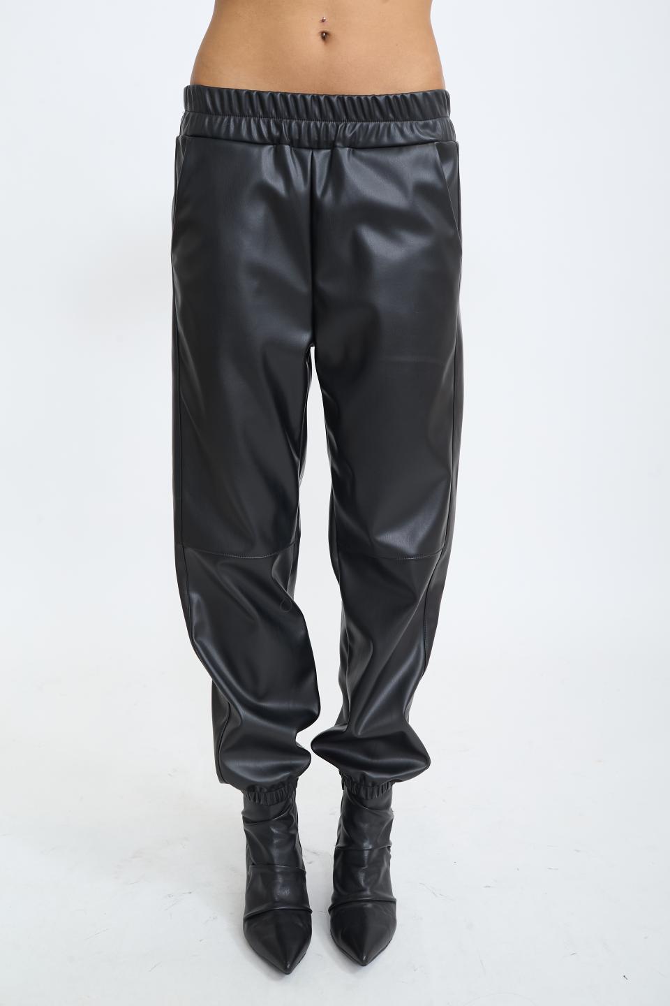 Pantalone jogger effetto pelle nero - Autunno - Inverno 2025 | Brend