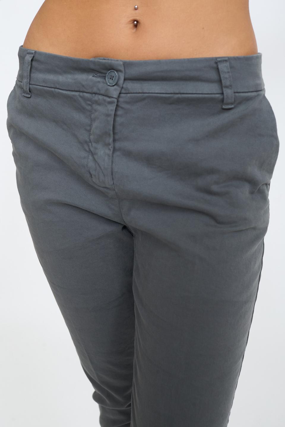 Pantalone chinos grigio - Autunno - Inverno 2025 | Brend