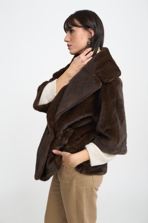 Pelliccia corta doppio petto marrone - Autunno - Inverno 2025 | Brend