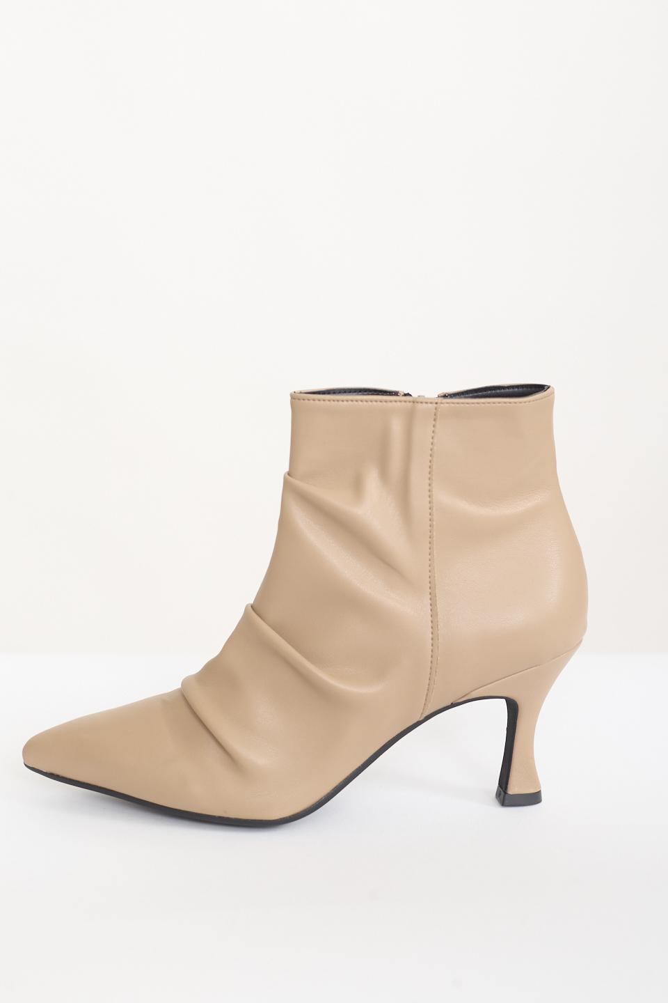 Stivaletto punta con arricciatura taupe - Autunno - Inverno 2025 | Brend