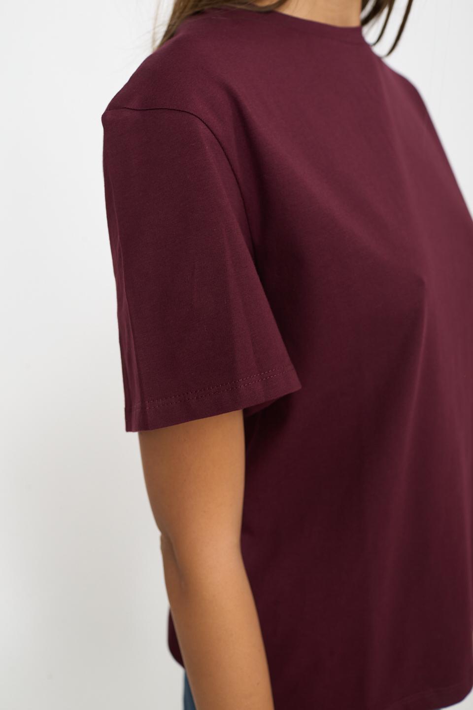 T-shirt over burgundy - Autunno - Inverno 2026 | Brend