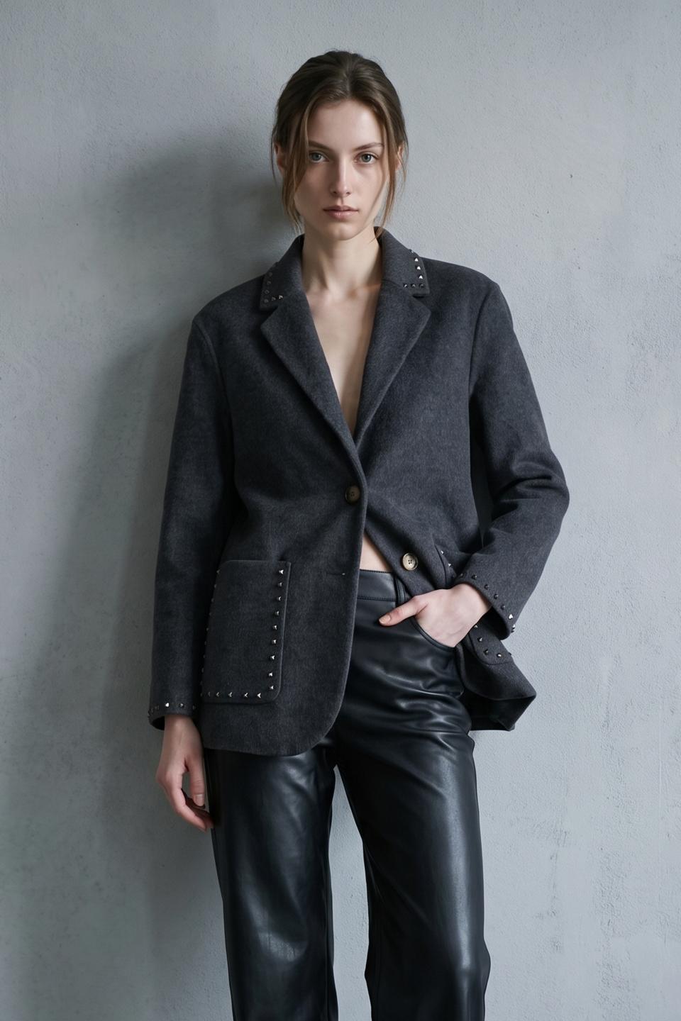 Cappotto corto borchie | Brend