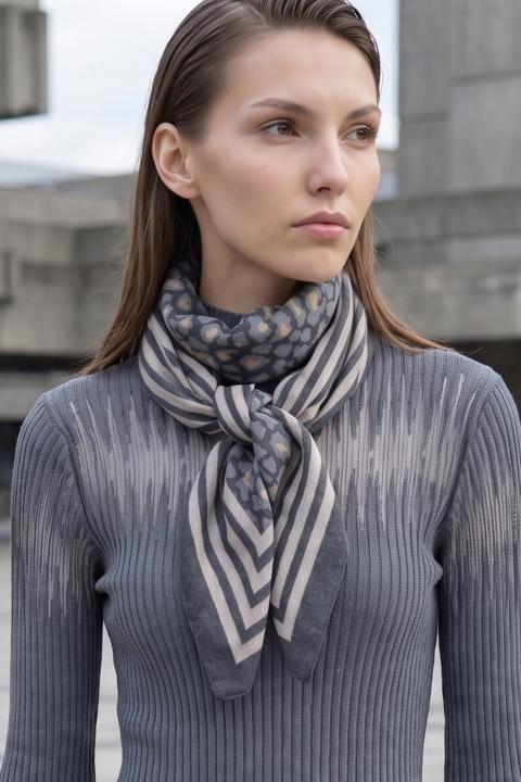 Foulard fantasia black - Autunno - Inverno 2027 | Brend