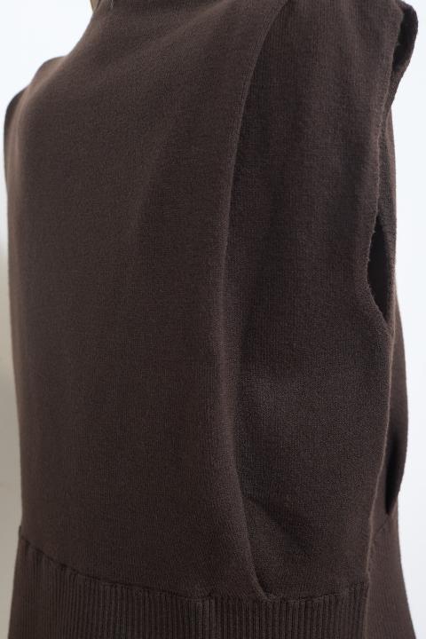 Gilet balza coste cioccolato fondente - Autunno - Inverno 2027 | Brend