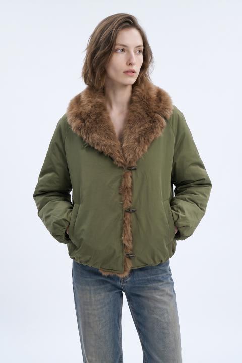 Giubbotto alamari pelliccia verde militare - Autunno - Inverno 2027 | Brend