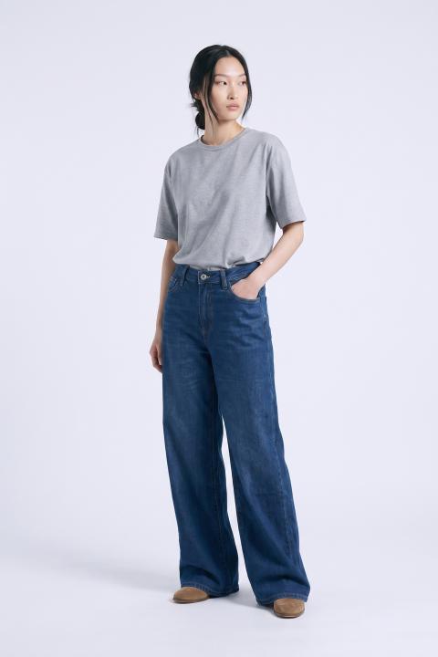 T-shirt over grigio - Autunno - Inverno 2027 | Brend