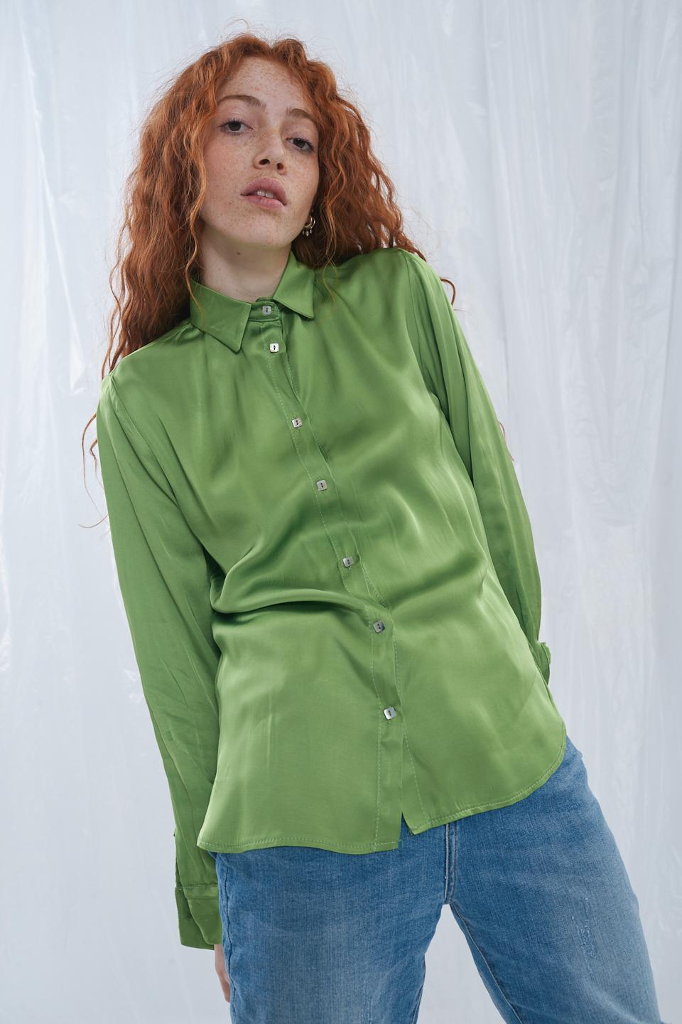 Camicia modello uomo in viscosa kiwi - Primavera Estate 2023 | Brend