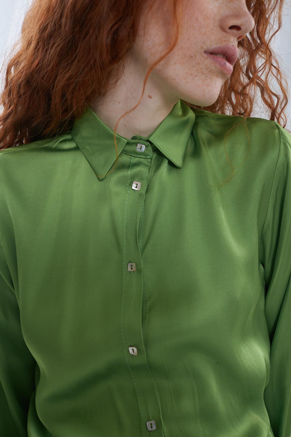 Camicia modello uomo in viscosa kiwi - Primavera Estate 2023 | Brend