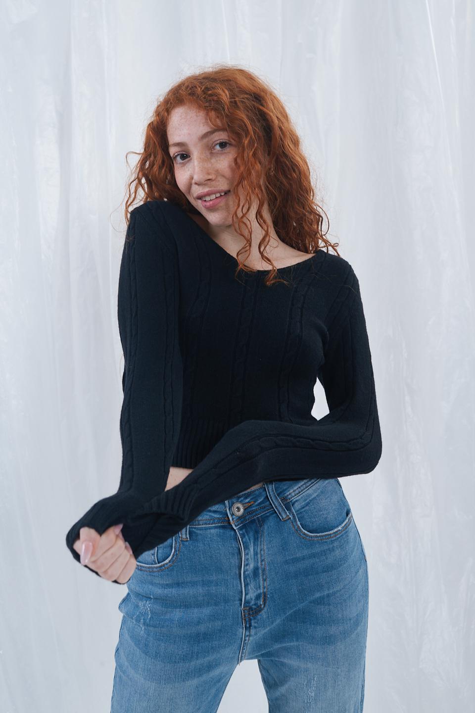 Maglia cropped scollo V nero - Primavera Estate 2023 | Brend