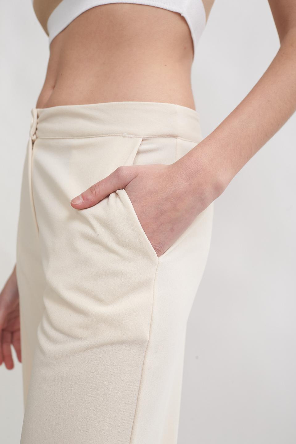 Pantalone palazzo taglio uomo burro - Primavera Estate 2023 | Brend
