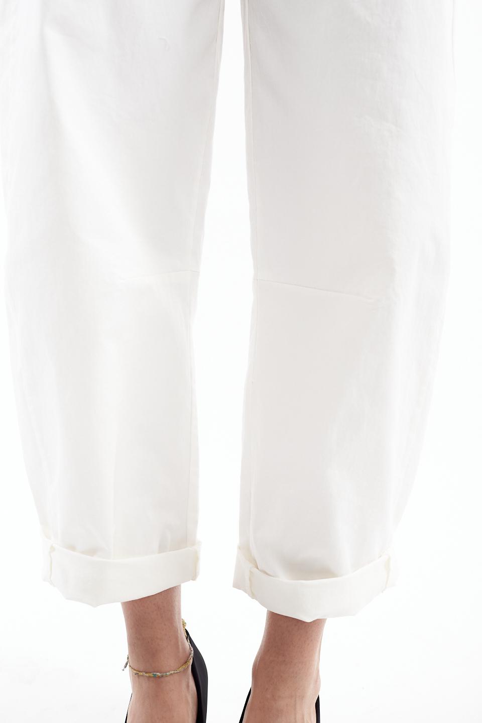 Pantalone uovo 4 tasche cotone latte - Primavera Estate 2023 | Brend