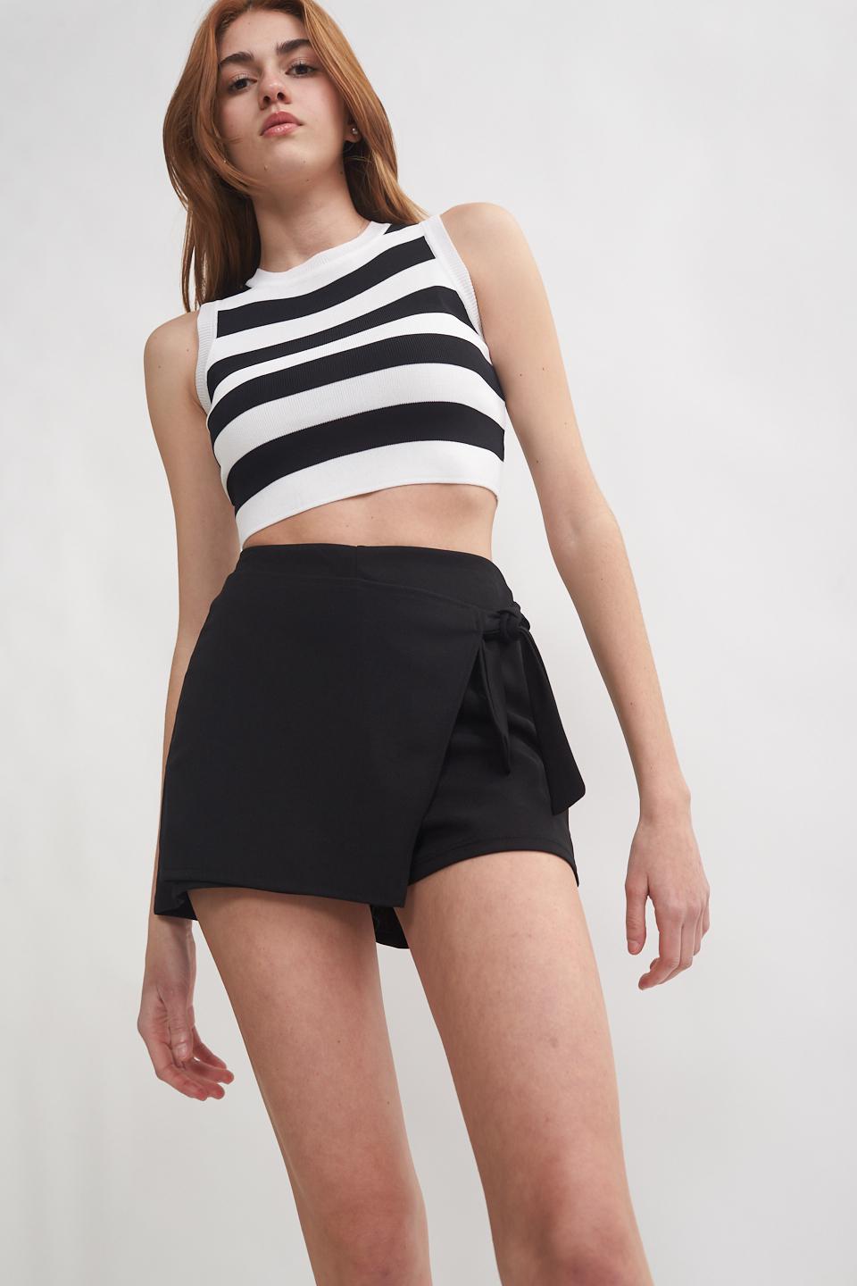 Shorts portafoglio con nodo nero - Primavera Estate 2023 | Brend