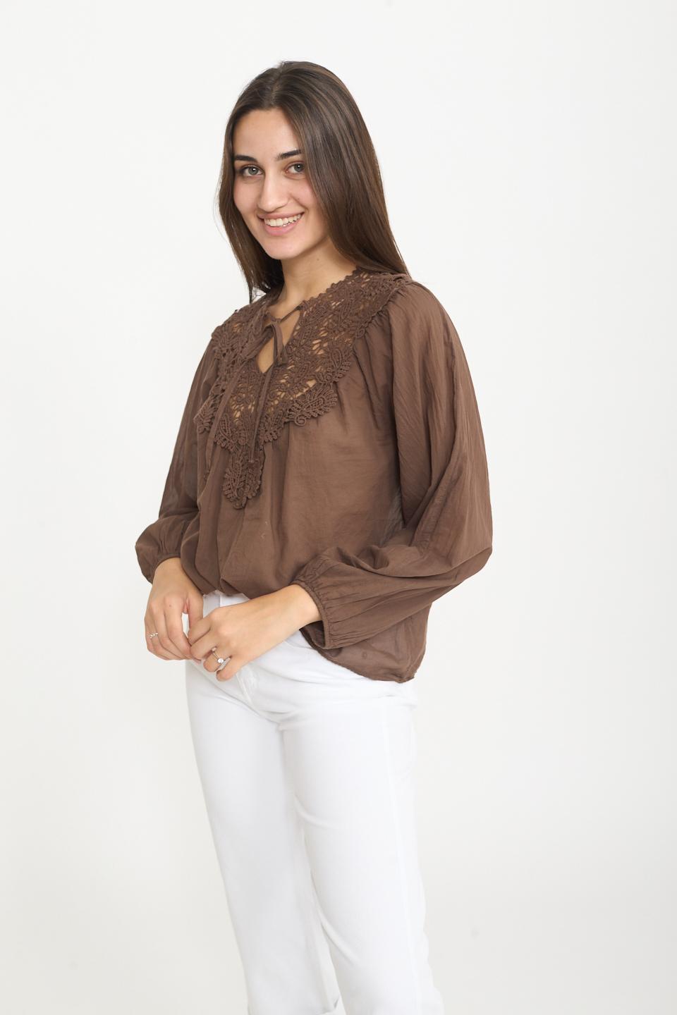 Blusa scollo macramè moro - Primavera Estate 2025 | Brend