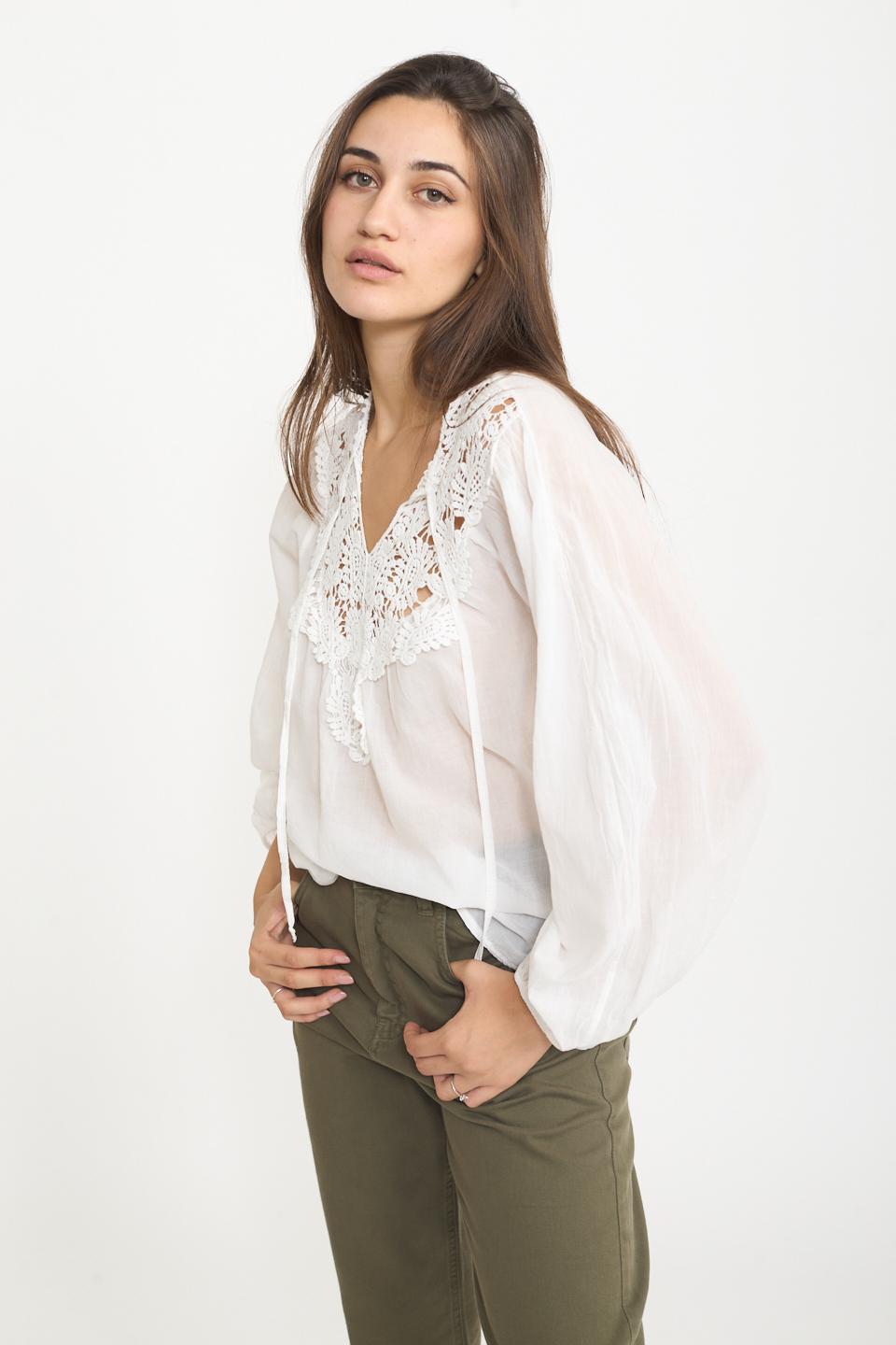 Blusa scollo macramè panna - Primavera Estate 2025 | Brend