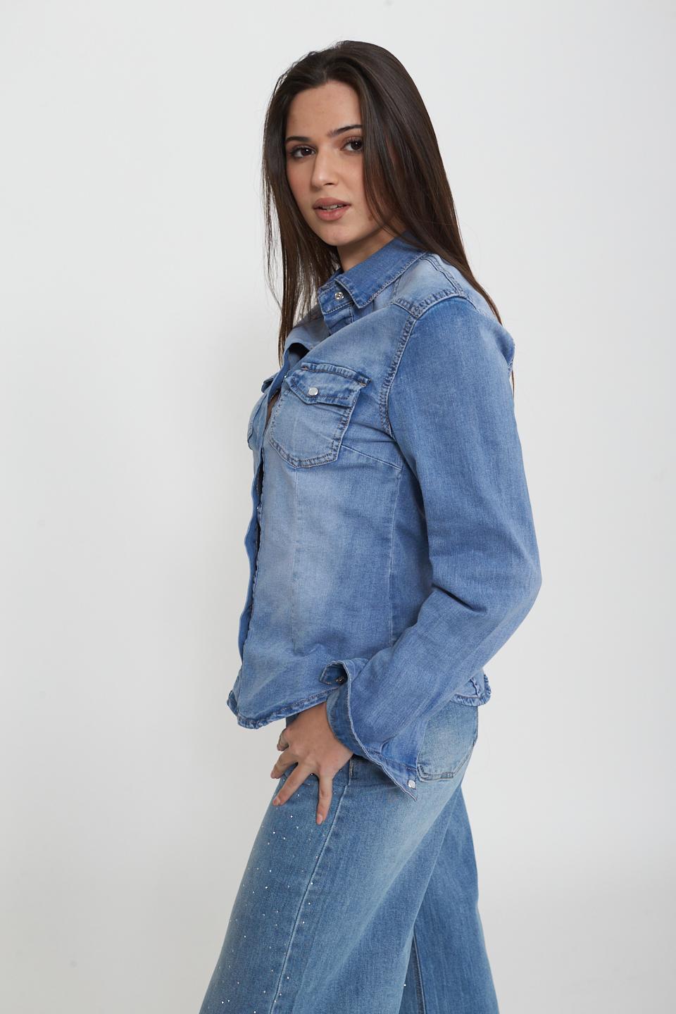 Camicia denim con taschini denim delavato - Primavera Estate 2025 | Brend