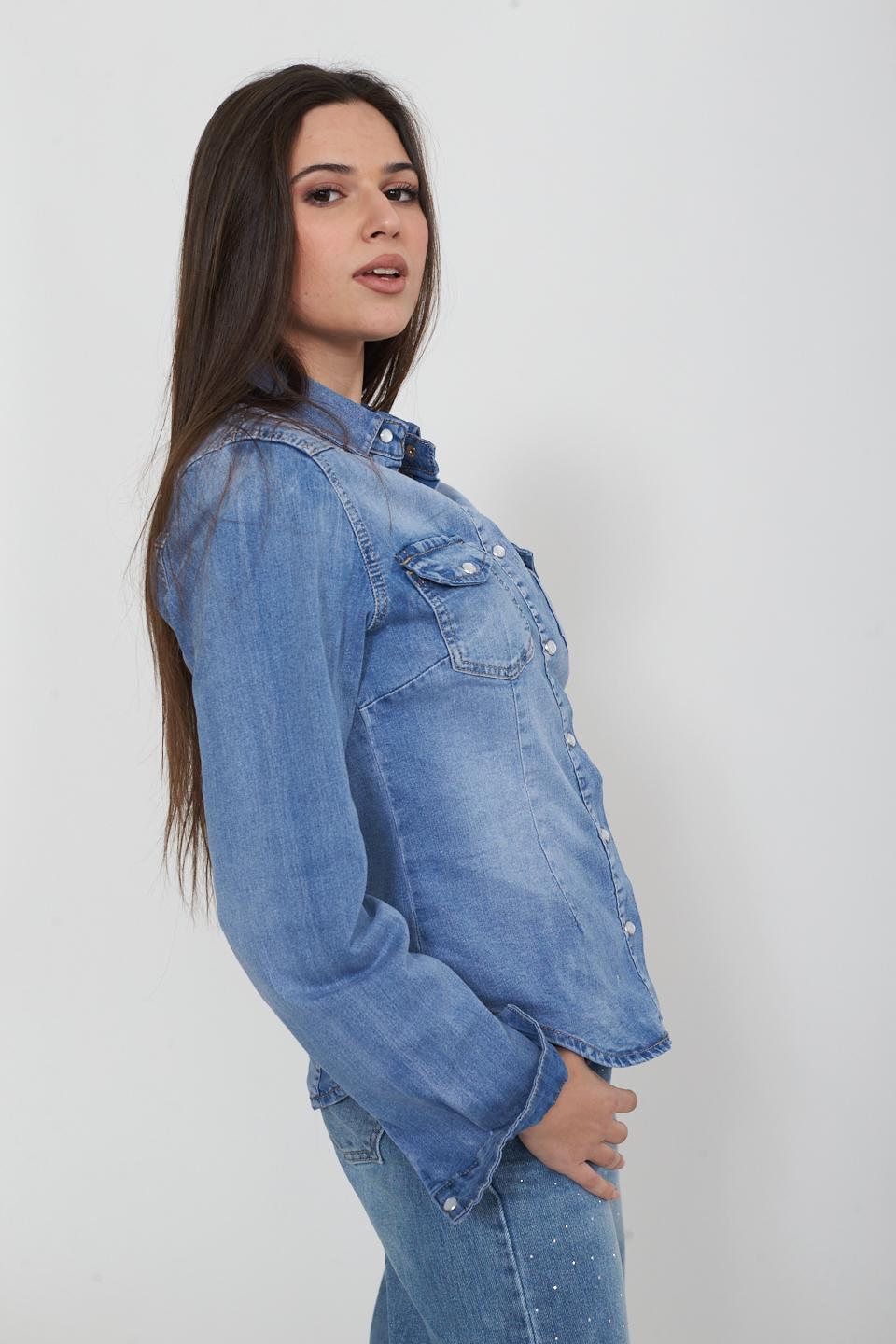 Camicia denim con taschini denim delavato - Primavera Estate 2025 | Brend