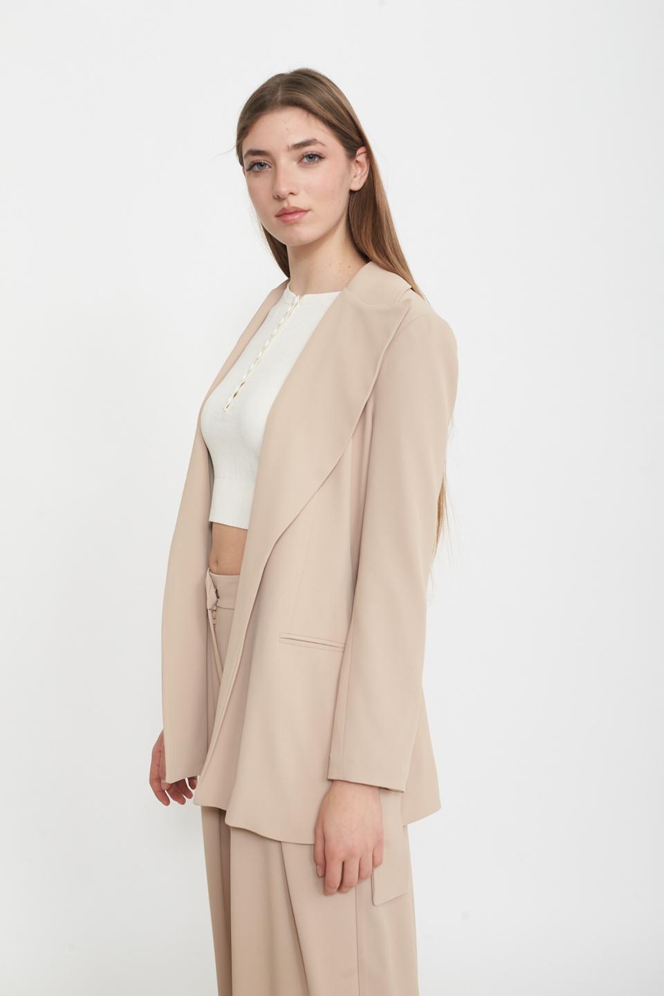 Giacca revers con fusciacca beige - Primavera Estate 2025 | Brend