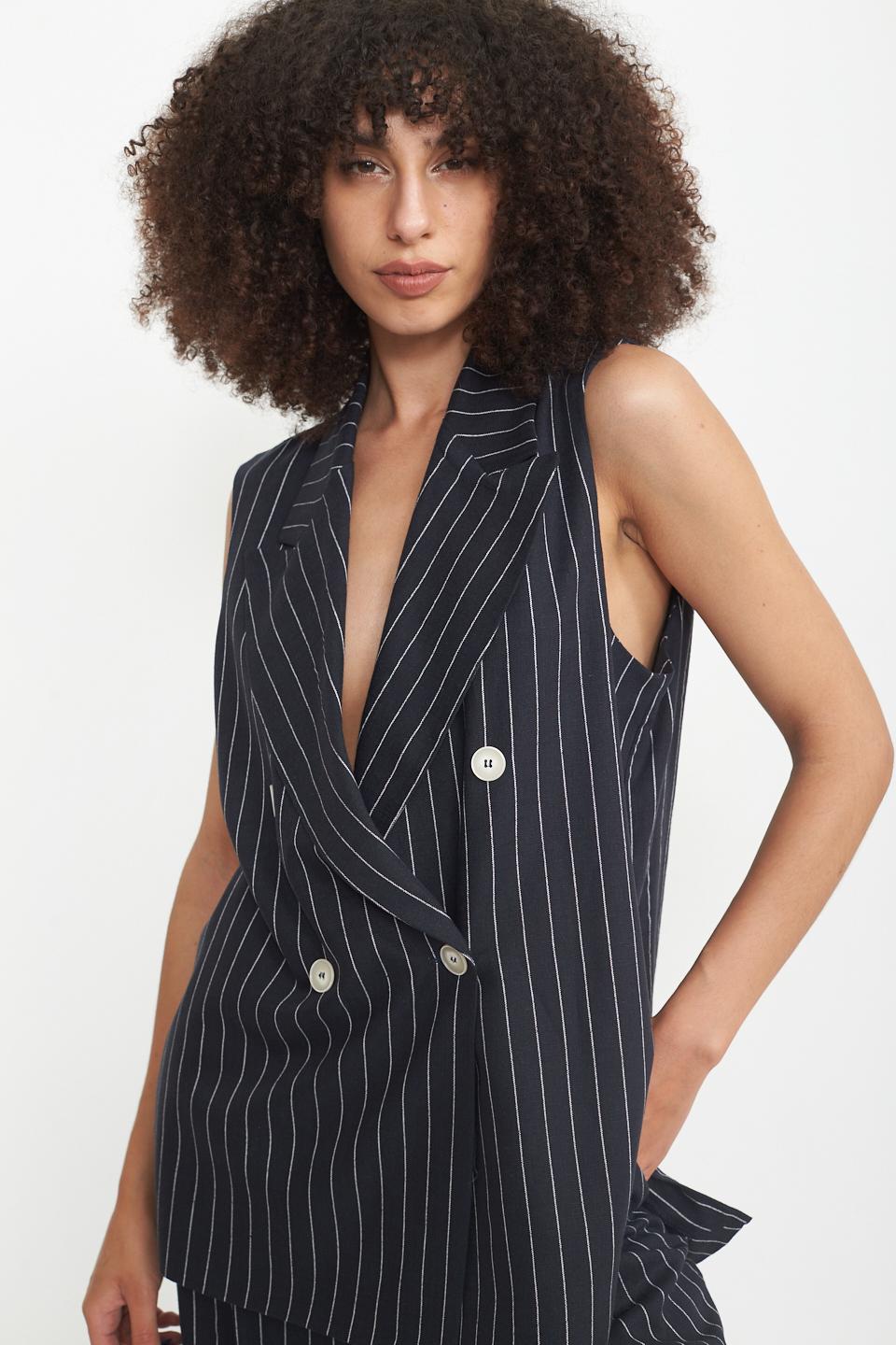 Gilet spacchi laterali gessato blu - Primavera Estate 2025 | Brend