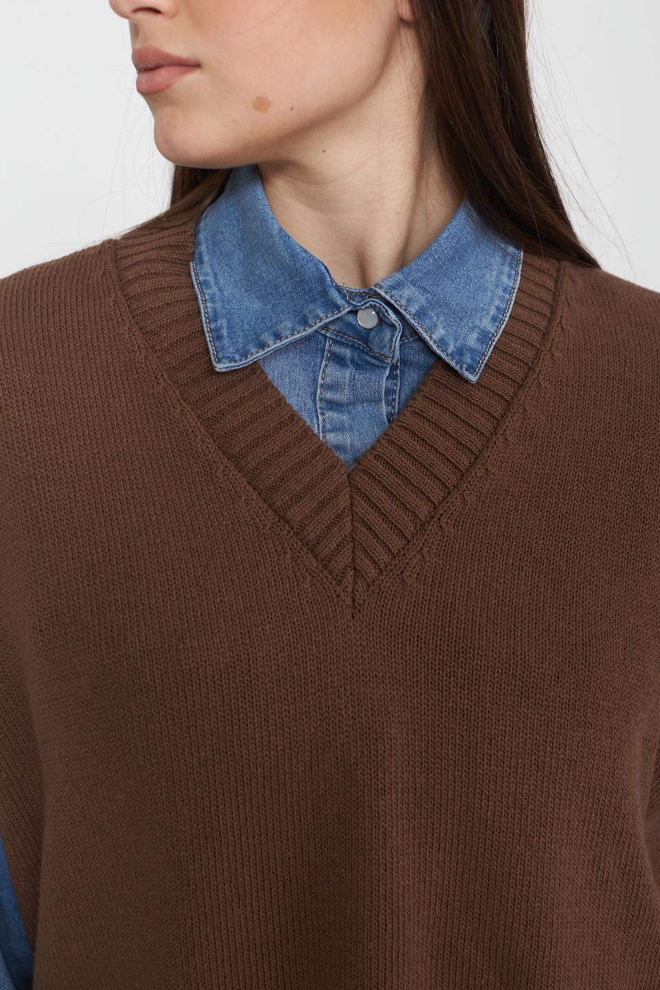 Gilet scollo V asimmetrico cacao - Primavera Estate 2025 | Brend