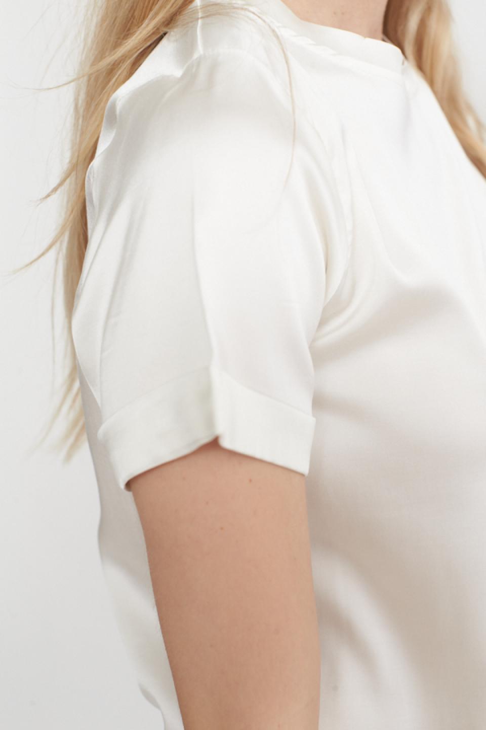 Maglia mezza manica con risvolto latte - Primavera Estate 2025 | Brend