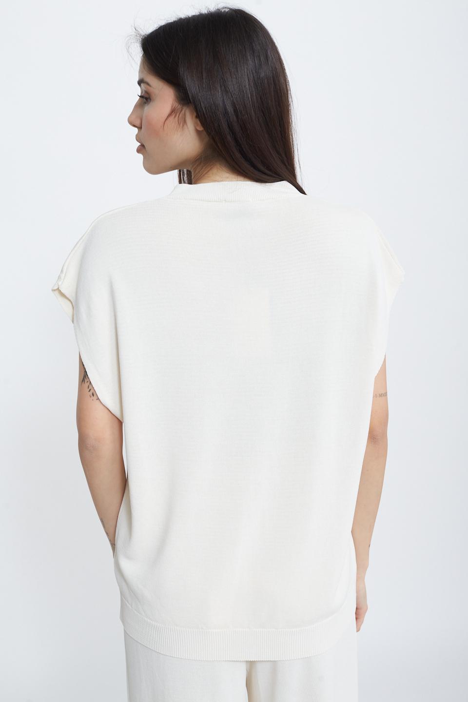 Gilet scollo V filo latte macchiato - Primavera Estate 2025 | Brend