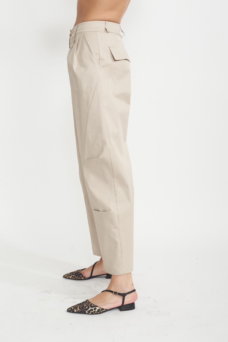 Pantalone carrot gabardina beige - Primavera Estate 2025 | Brend