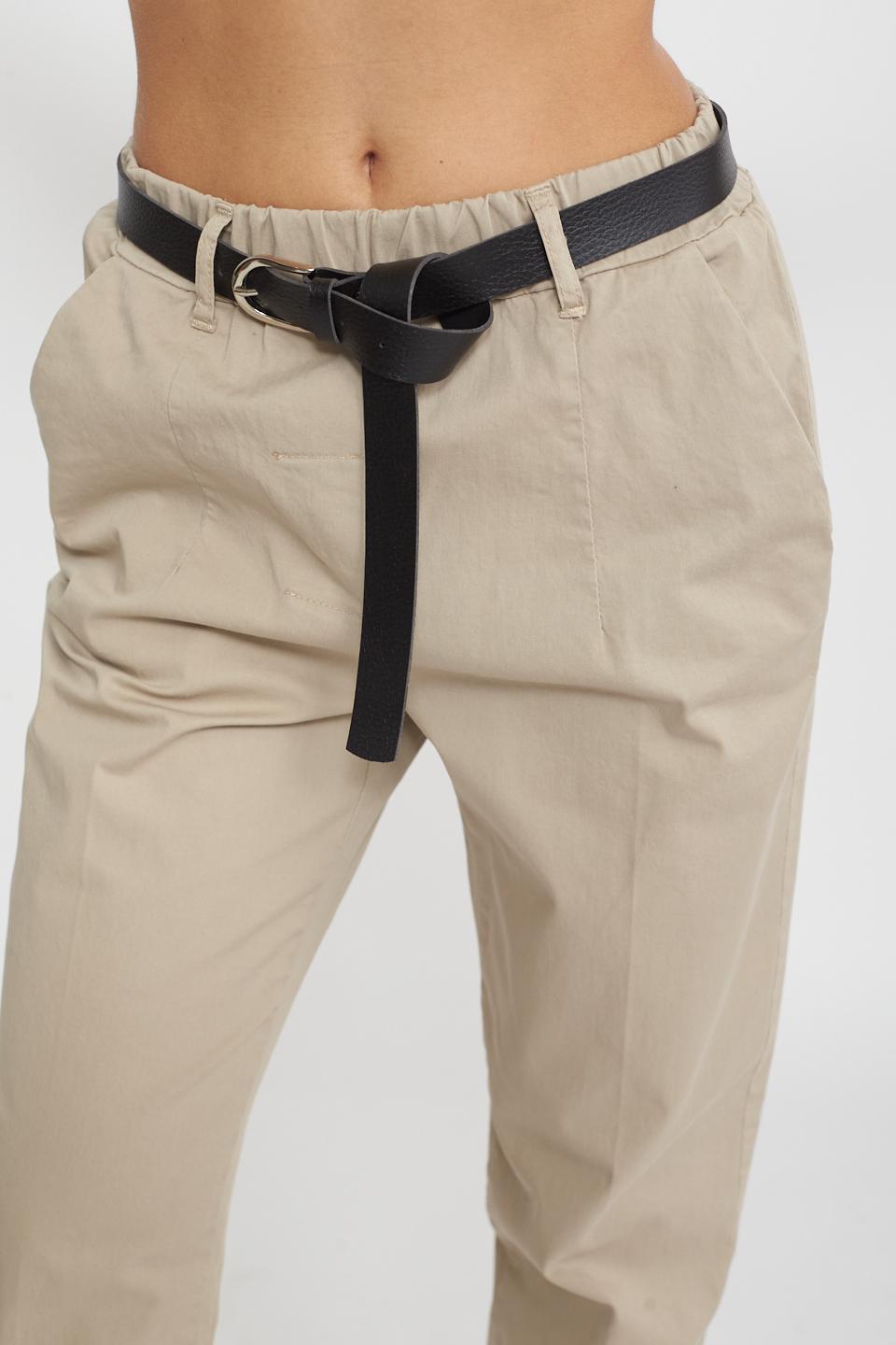 Pantalone sceso con cinta beige - Primavera Estate 2025 | Brend