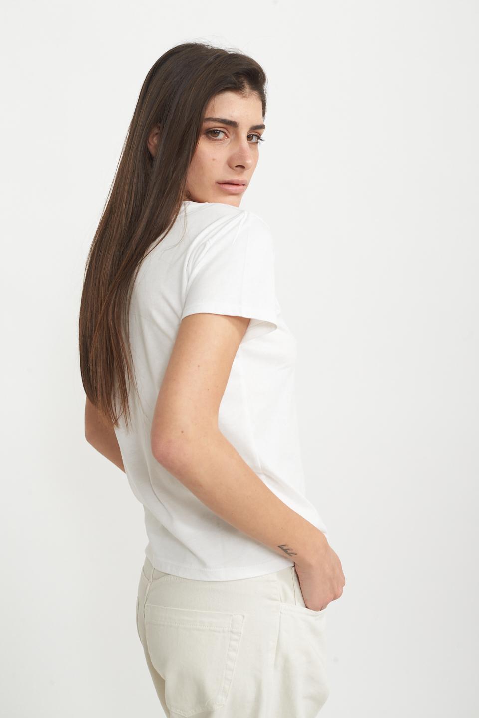 T-shirt applicazioni fiori panna - Primavera Estate 2025 | Brend