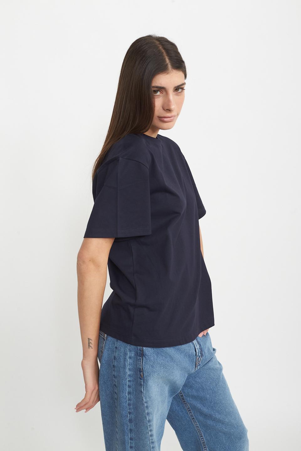 T-shirt over blu - Primavera Estate 2025 | Brend
