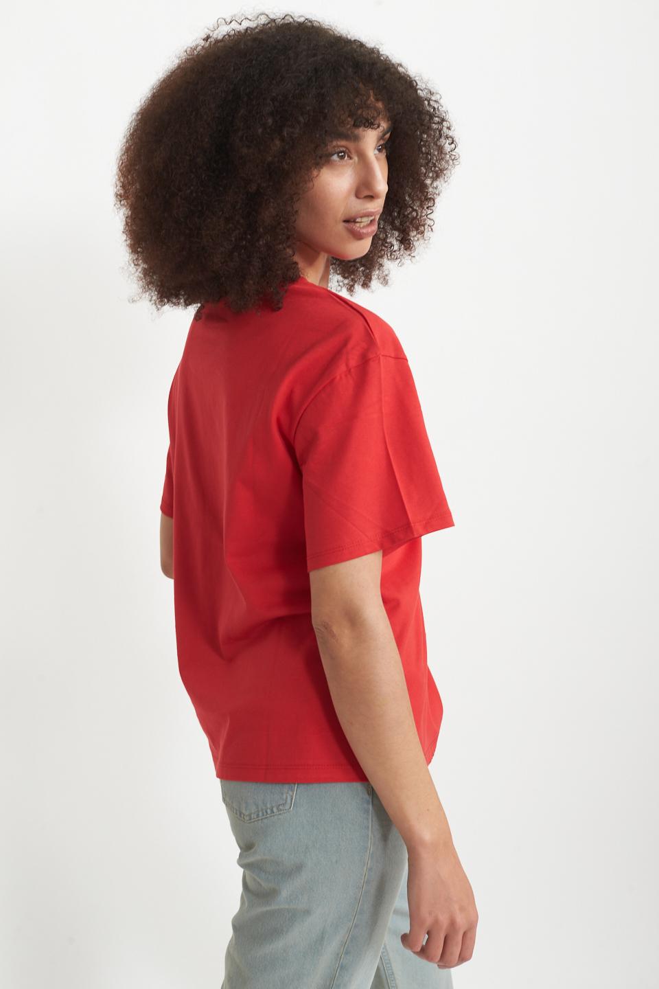 T-shirt over rosso - Primavera Estate 2025 | Brend