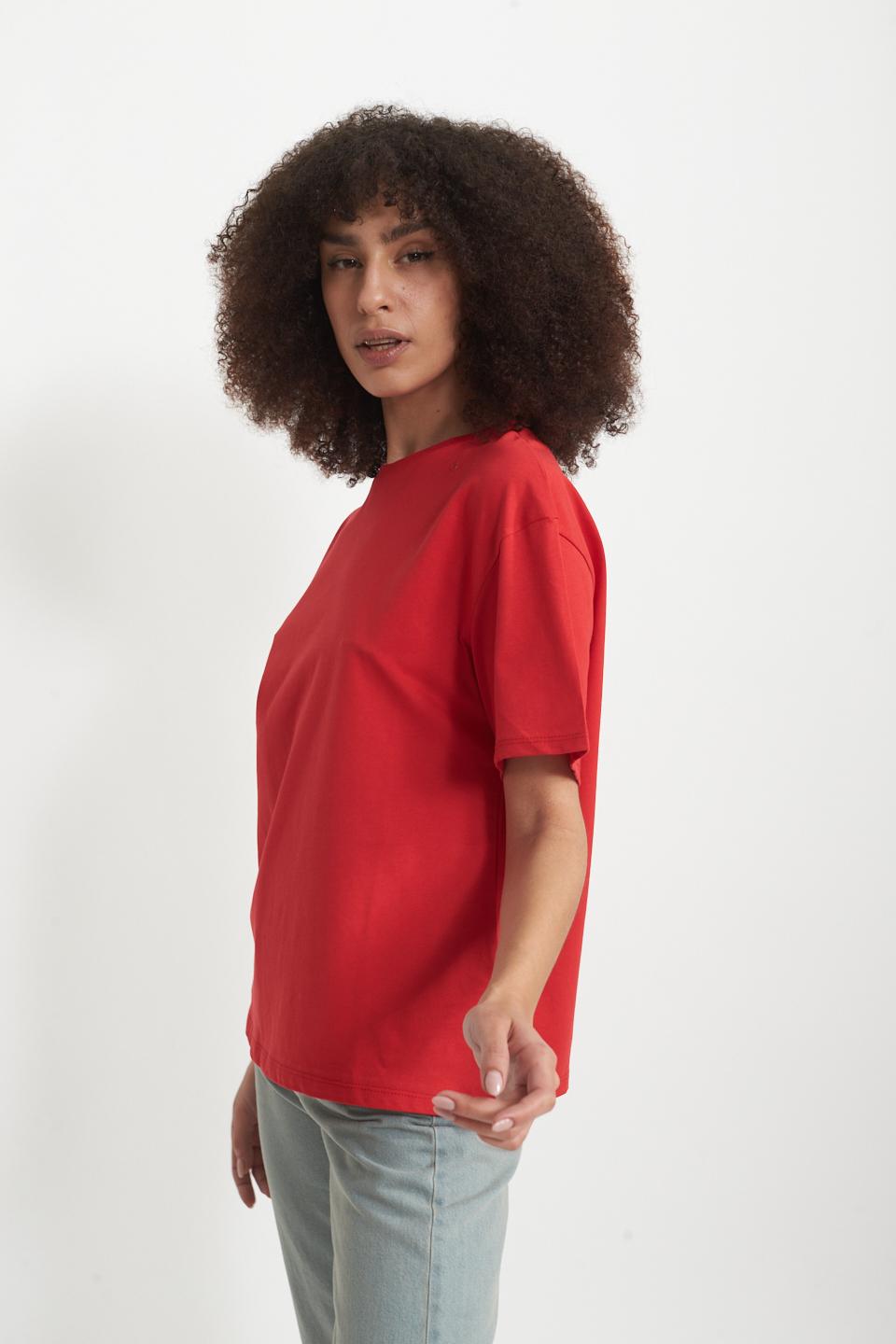 T-shirt over rosso - Primavera Estate 2025 | Brend