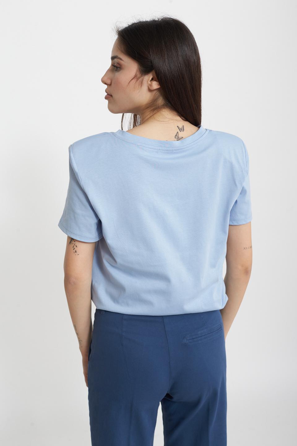 T-shirt spalline e spille celeste - Primavera Estate 2025 | Brend