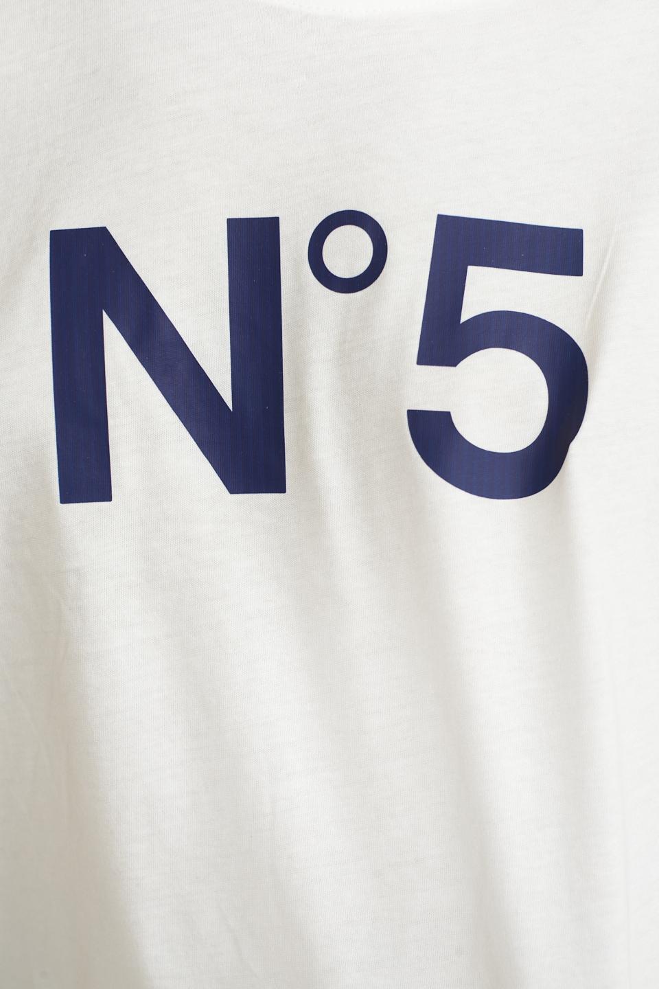 T-shirt over n.5 bianco/blu - Primavera Estate 2025 | Brend