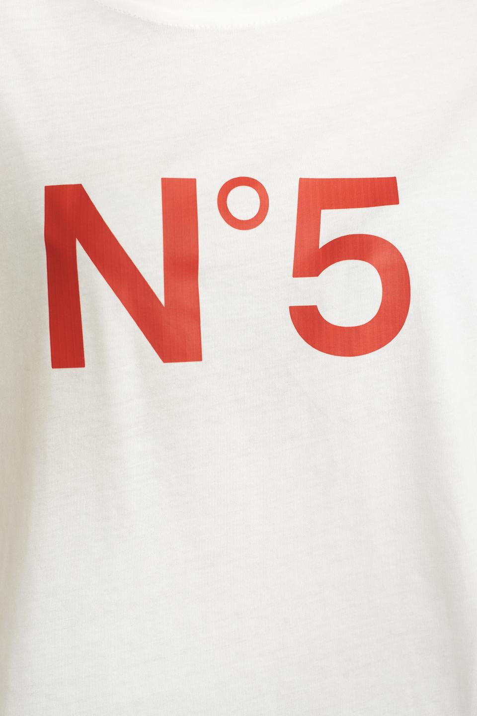 T-shirt over n.5 bianco/rosso - Primavera Estate 2025 | Brend