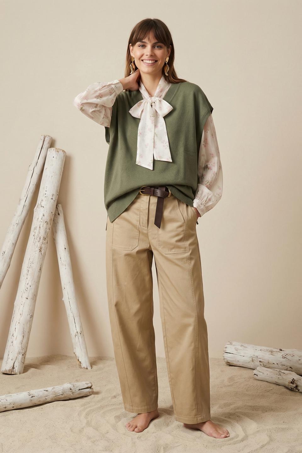 Maglia scollo v smanicata | Brend