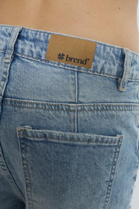 Jeans tagli risvolto lavaggio chiaro - Primavera Estate 2026 | Brend