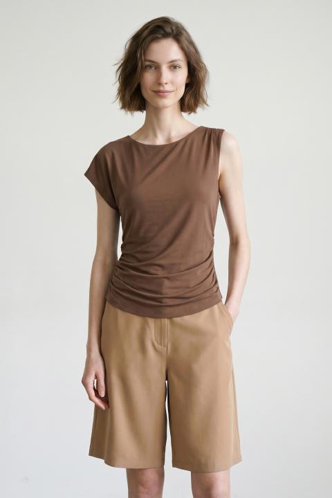 Maglia asimmetrica arricciature tabacco - Primavera Estate 2026 | Brend
