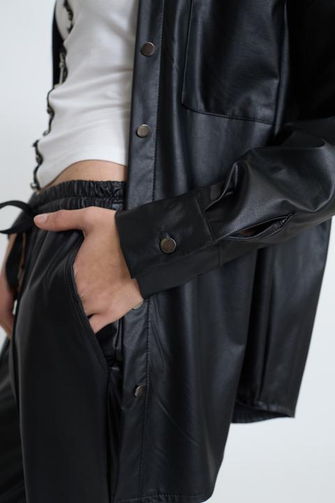 Camicia over effetto pelle nero - Primavera Estate 2026 | Brend