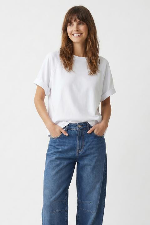 T-shirt over scatolina bianco - Primavera Estate 2026 | Brend