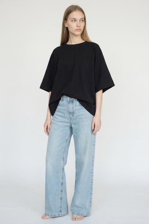 T-shirt over scatolina nero - Primavera Estate 2026 | Brend