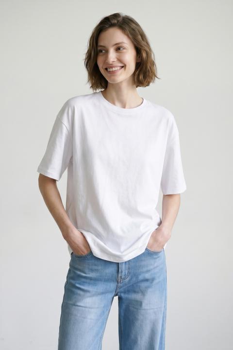 T-shirt over bianco - Primavera Estate 2026 | Brend