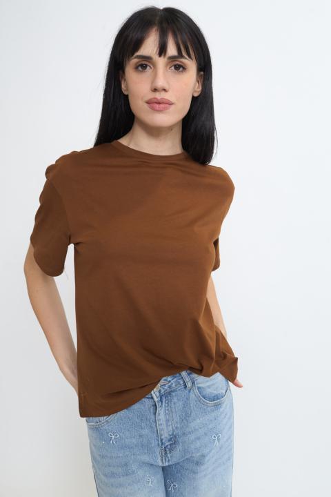 T-shirt over cammello - Primavera Estate 2026 | Brend