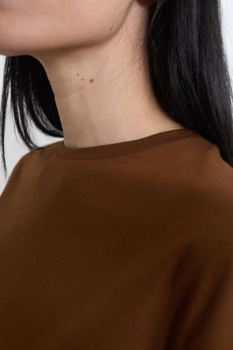 T-shirt over cammello - Primavera Estate 2026 | Brend