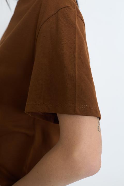 T-shirt over cammello - Primavera Estate 2026 | Brend