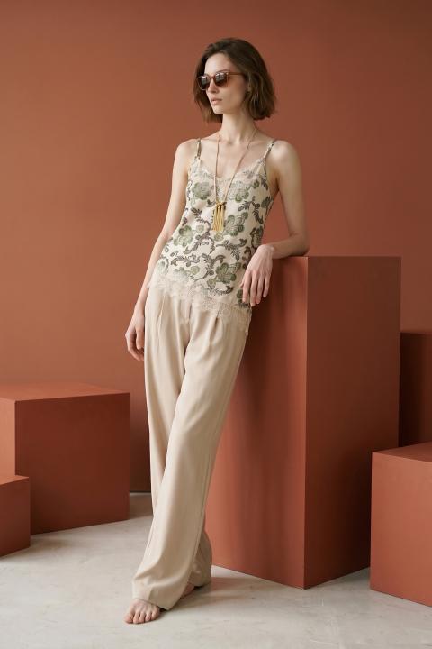 Top pizzo fantasia fiori militare - Primavera Estate 2026 | Brend