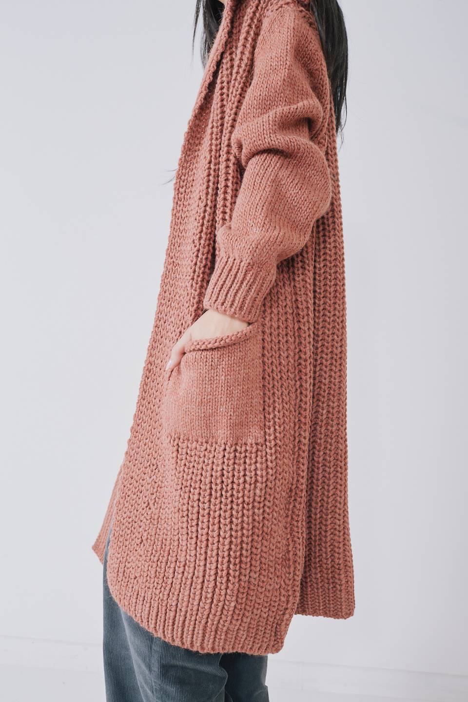 Cappotto lungo in maglia mattone - Autunno - Inverno 2022 | Brend
