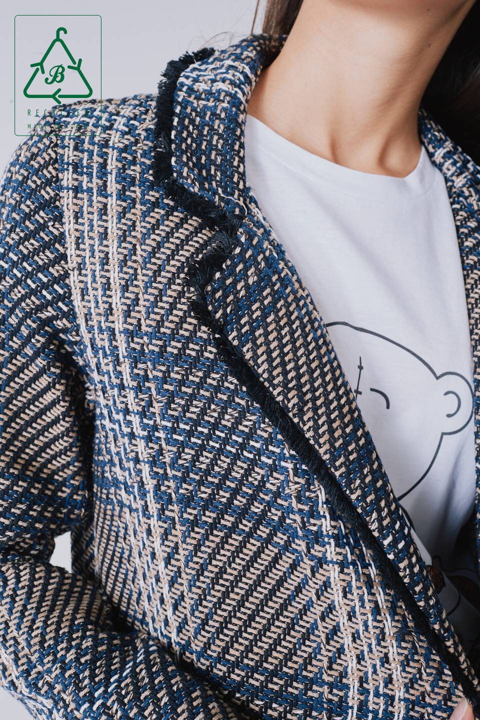 Giacca Chanel lunga in cotone riciclato cammello - Autunno - Inverno 2022 | Brend